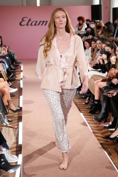 Conjunto pijamero de la colección otoño/invierno 2021 de Etam