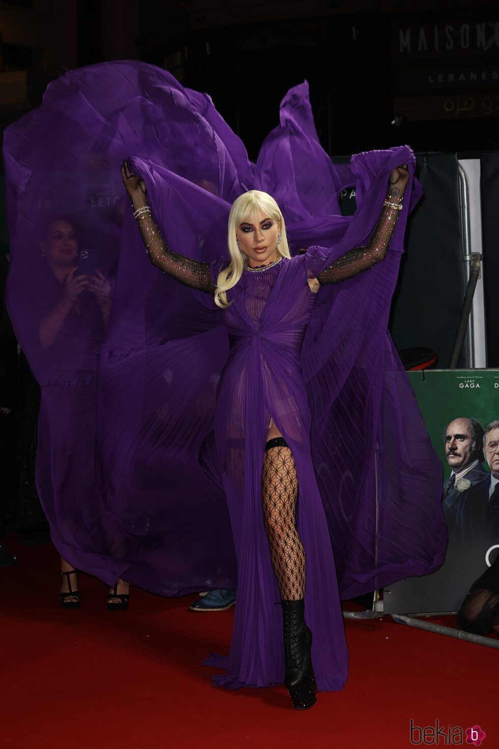 Lady Gaga vestida de Gucci en la premiere de 'House Of Gucci' en Londres