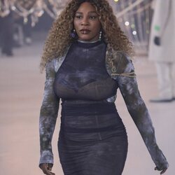 Serena Williams en el desfile otoño/invierno 2022/2023 de Off-White en la Semana de la moda de París