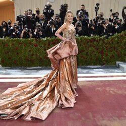 Blake Lively de Versace en la MET Gala 2022