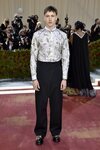 Harris Dickinson en la MET Gala 2022