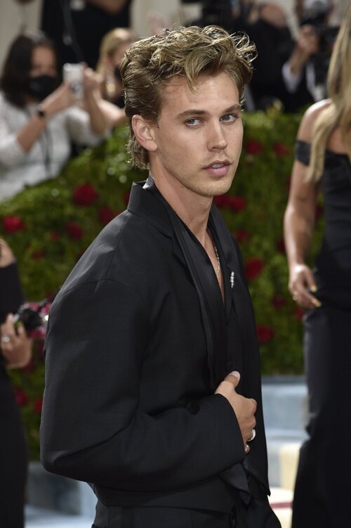 Austin Butler de Prada en la MET Gala 2022