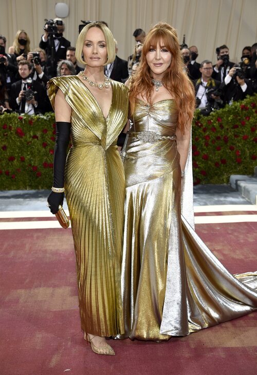 Amber Valletta y Charlotte Tilbury en la MET Gala 2022