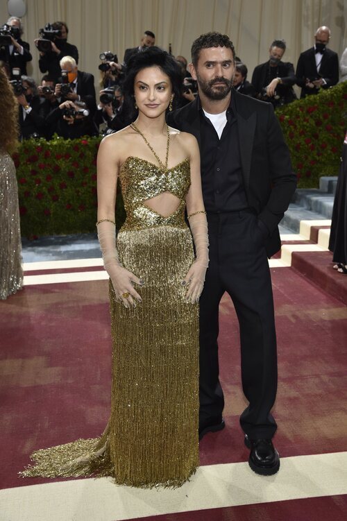 Camila Mendes y Alexandre Mattiussi en la MET Gala 2022