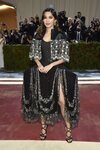 Gemma Chan en la MET Gala 2022
