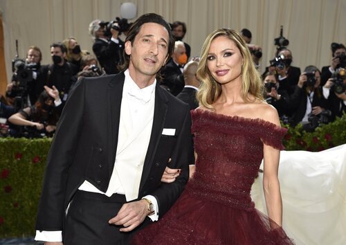 Adrien Brody y Georgina Chapman en la MET Gala 2022