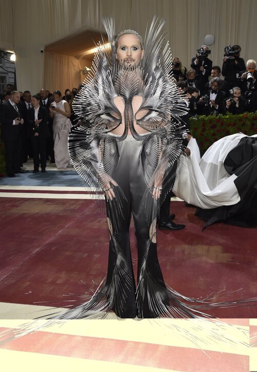 Fredrik Robertsson en la MET Gala 2022