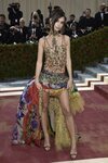 Emily Ratajkowski en la MET Gala 2022