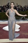 Lily James en la MET Gala 2022
