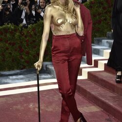 Cara Delevingne en la MET Gala 2022