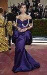 Anitta de Moschino en la MET Gala 2022
