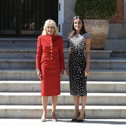 La Reina Letizia vestida de José Hidalgo durante su encuentro con Jill Biden por la OTAN