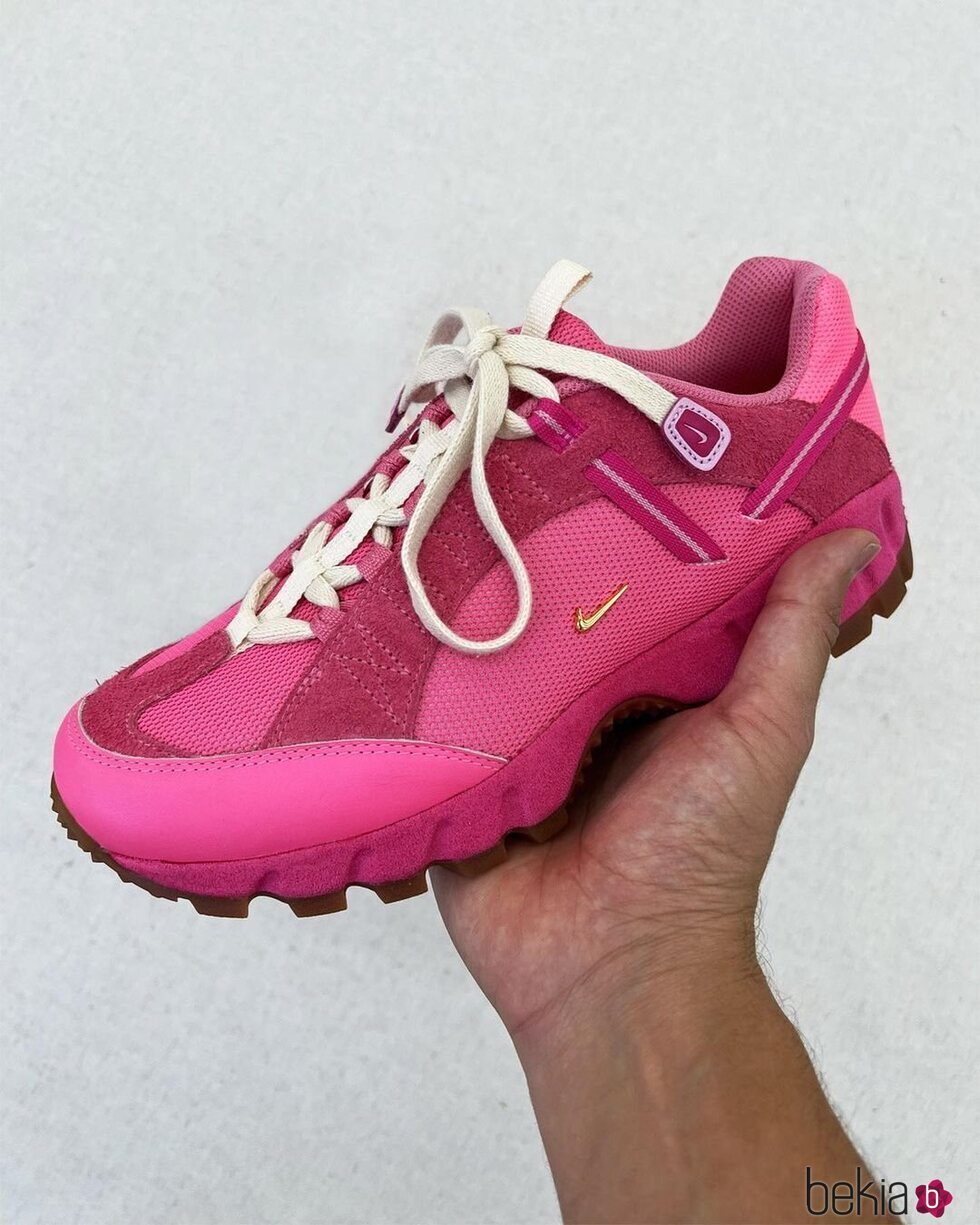 Deportivas de la colaboración de Nike x Jacquemus