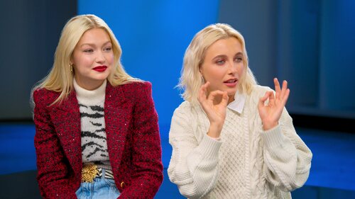 Gigi Hadid y Emma Chamberlain en 'Next in fashion'