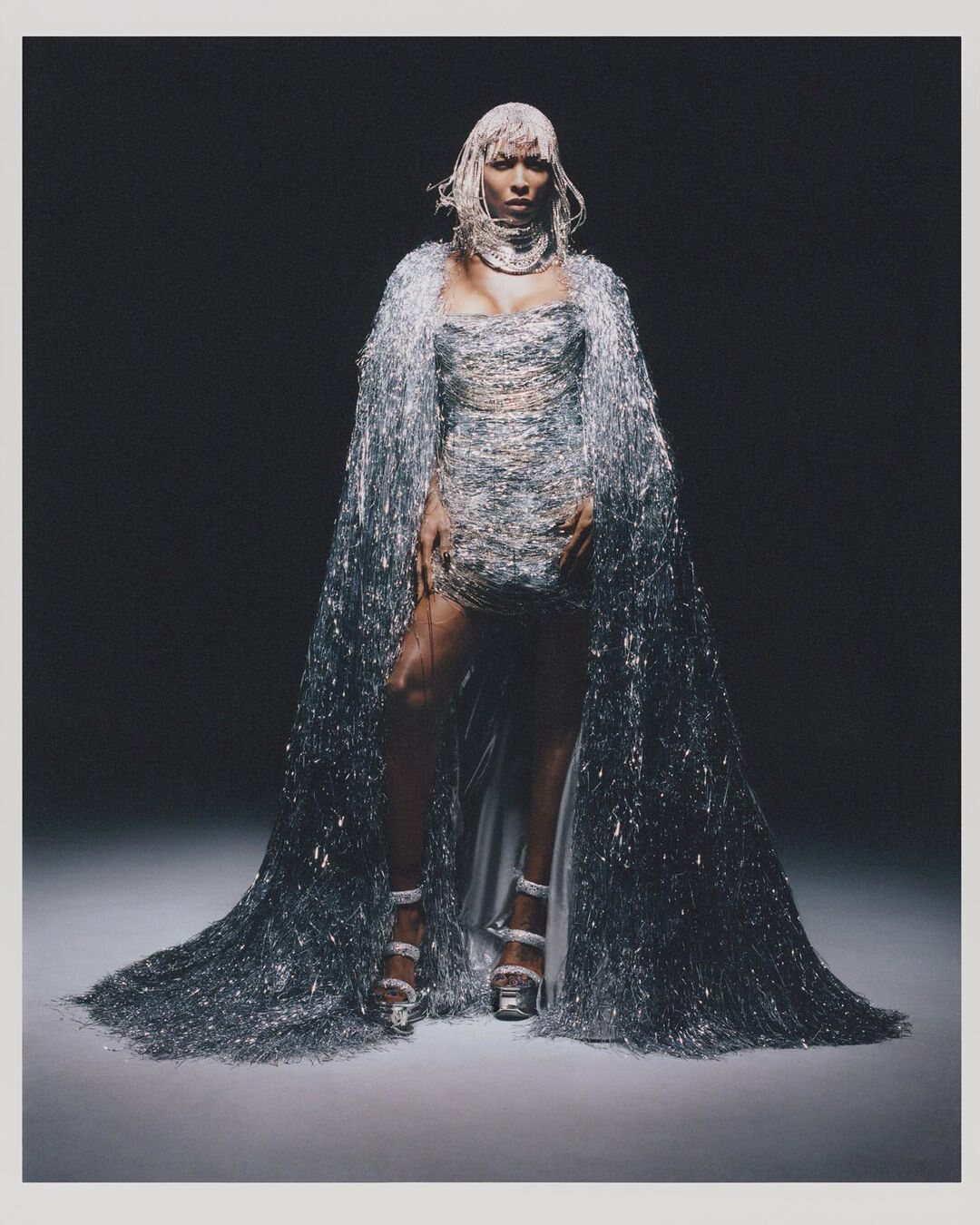 Look 'SUMMER RENAISSANCE' de Beyoncé x Balmain