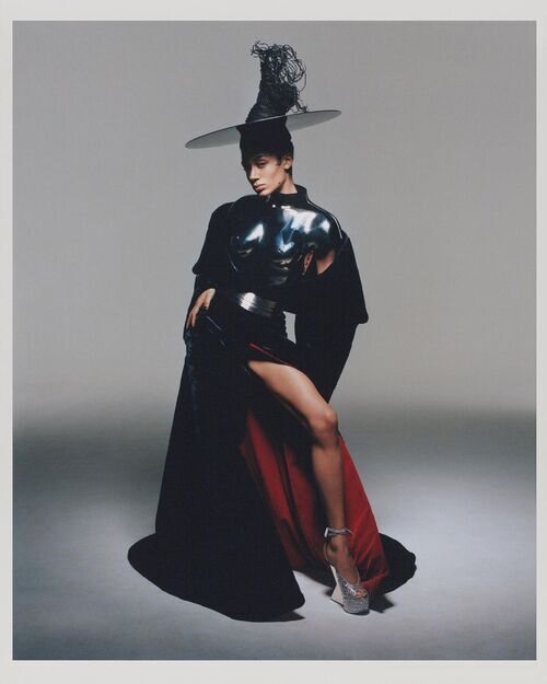 Look 'CHURCH GIRL' de Beyoncé x Balmain