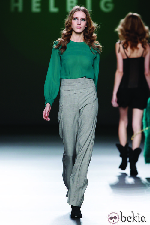 Pantalón pata elefante gris jaspeado de la colección otoño/invierno 2012/2013 de Teresa Helbig