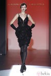 Vestido negro corto de la colección otoño/invierno 2012/2013 de Hannibal Laguna
