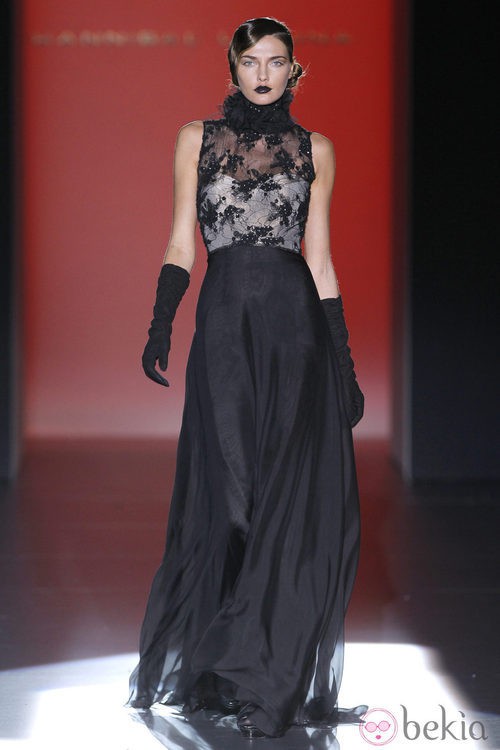 Vestido con volumen de la colección otoño/invierno 2012/2013 de Hannibal Laguna
