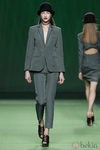 Traje pantalón verde de Martin Lamothe en la Fashion Week Madrid