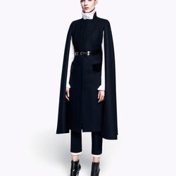 Maxicapa de la colección pre-fall 2012 de Alexander McQueen