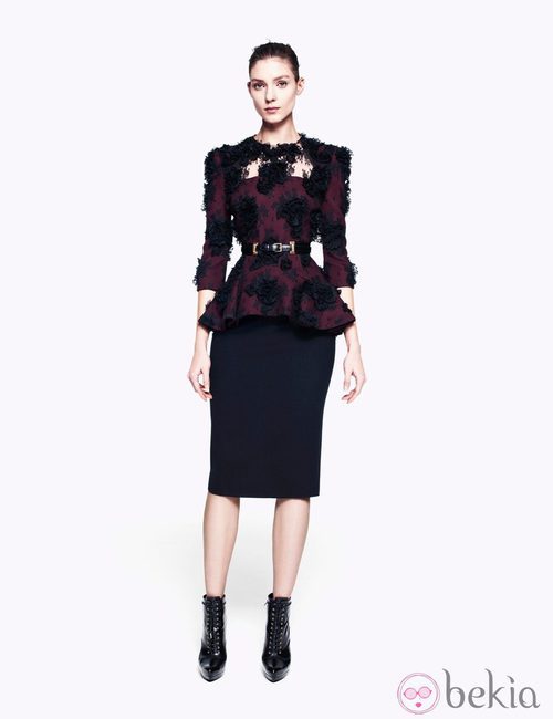 Falda lápiz negra de la colección pre-fall 2012 de Alexander McQueen