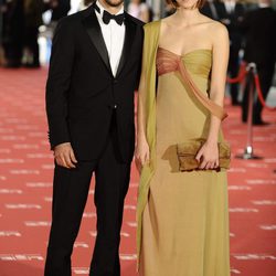 Aina Clotet con vestido verde en los Goya 2012