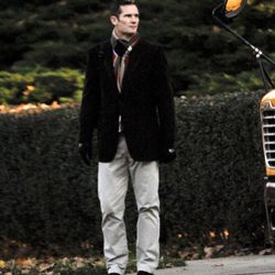 Iñaki Urdangarín con pantalones beige y chaqueta negra