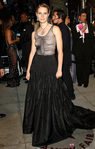 La actriz Gwyneth Paltrow con transparencias en la gala de los Oscar