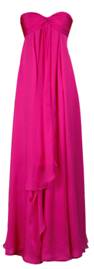 Vestido largo fucsia de la nueva colección de Vicky Marín Berrocal