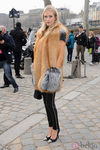 Poppy Delevingne en el desfile de Louis Vuitton en la Semana de la Moda de París