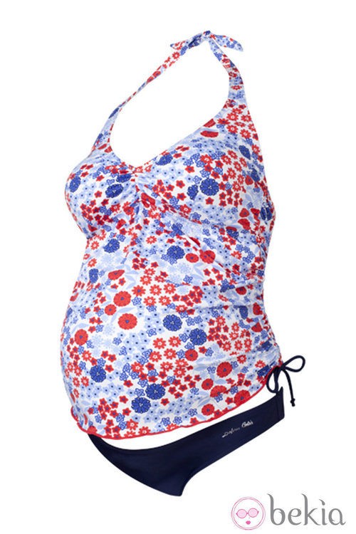 Tankini de estampado floral de la colección Mum 2012 de Dolores Cortés