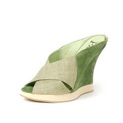 Zueco en dos colores de Paco Gil de la colección primavera - verano 2012