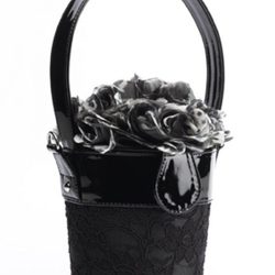 Bolso de inspiración floral de BF Colección Europa primavera/verano 2012