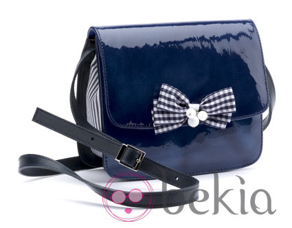 Bolso azul marino de BF Colección Europa primavera/verano 2012