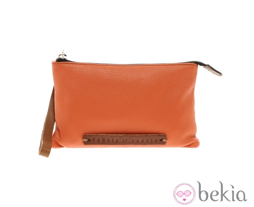 Bolso Asos en tono coral de la colección Clutch