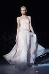 Andrej Pejic inaugura el desfile de Rosa Clará en Barcelona