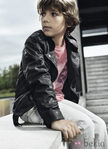 Cazadora negra de la nueva colección Boss Niños primavera/verano 2012