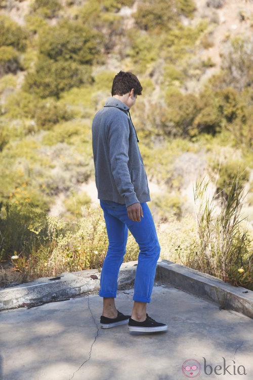 Pantalones y chaqueta de hombre de la colección Lee primavera/verano 2012