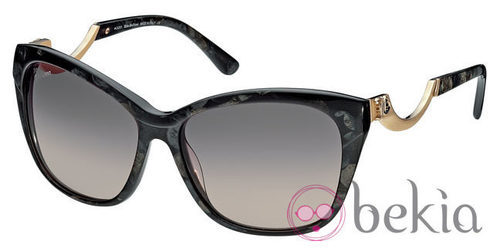 Gafas de sol tipo mariposa en negras de la nueva colección primavera/verano 2012 de John Galliano