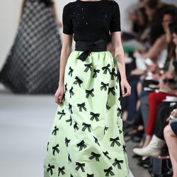 Falda larga con estampado de lazos de la Colección Crucero 2013 de Oscar de la Renta