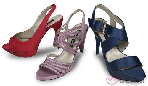 Sandalias roja, violeta y azul de la colección primavera/verano 2012 de Lorena Carreras