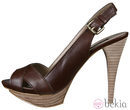 Sandalias peeptoe de la colección primavera/verano 2012 de Lorena Carreras