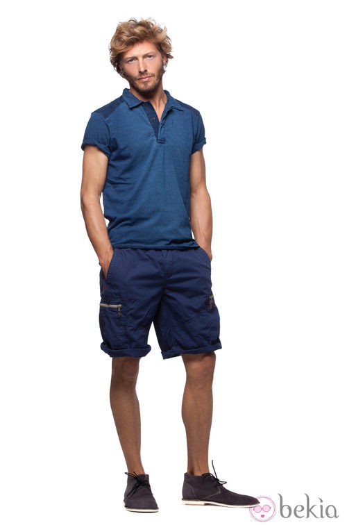Polo y pantalones cortos azul marino de la colección verano 2012 de Chevignon