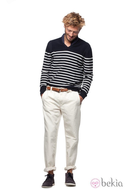 Jersey negro con rayas y pantalón blanco de la colección verano 2012 de Chevignon