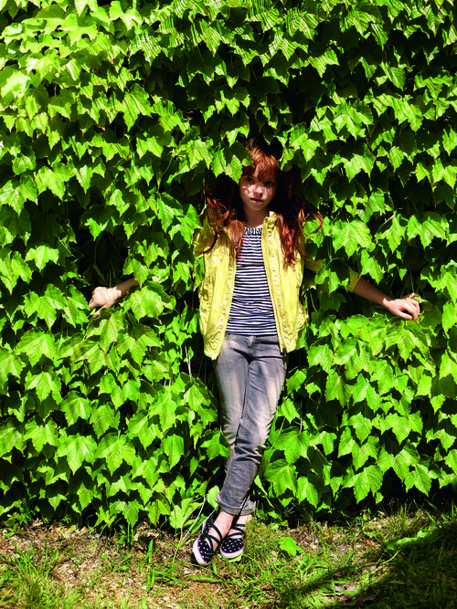 Chaqueta y jeans de la colección verano 2012 de Benetton Niños