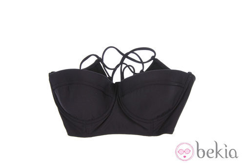 Parte superior de un bikini pin up de la nueva colección de ropa de baño verano 2012 de Volcom