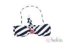 Parte superior de un bikini de rayas de la nueva colección de ropa de baño verano 2012 de Volcom