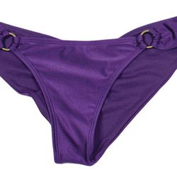 Braguita morada de la nueva colección de ropa de baño verano 2012 de Volcom