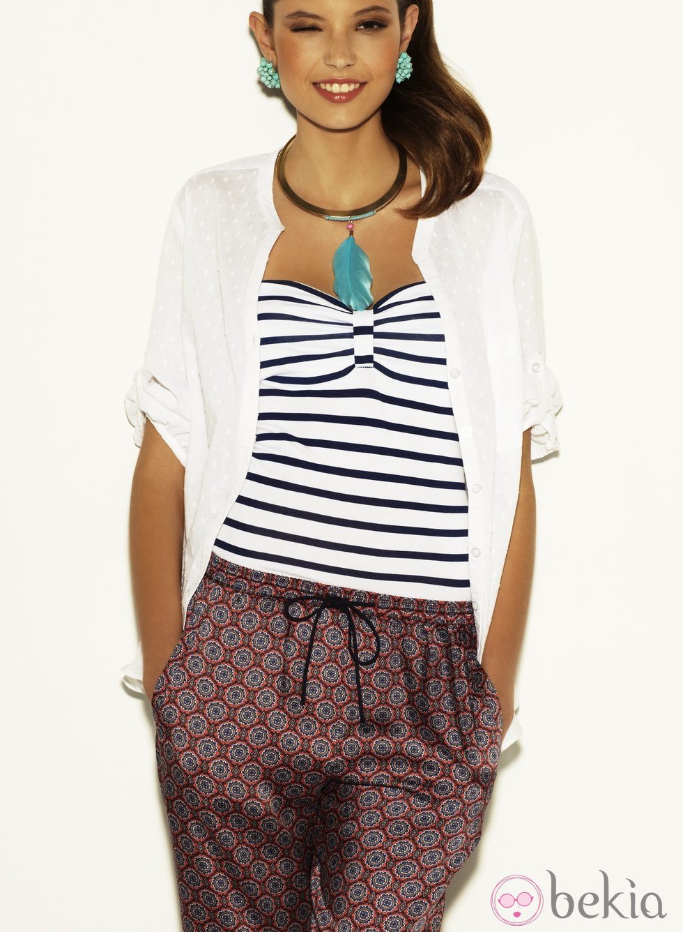 Top de rayas marineras y pantalón estampado estilo pijama de la colección Verano 2012 de suiteblanco